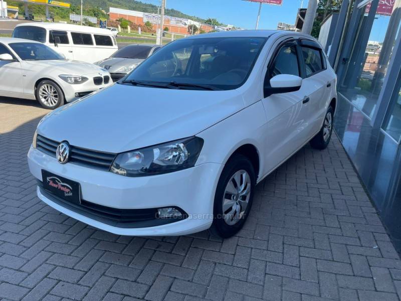 VOLKSWAGEN - GOL - 2013/2014 - Branca - Sob Consulta