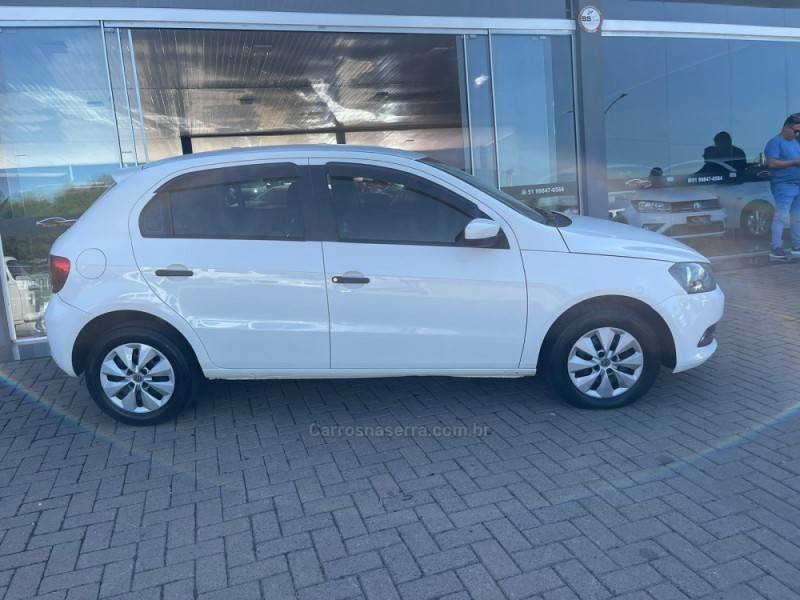 VOLKSWAGEN - GOL - 2013/2014 - Branca - Sob Consulta