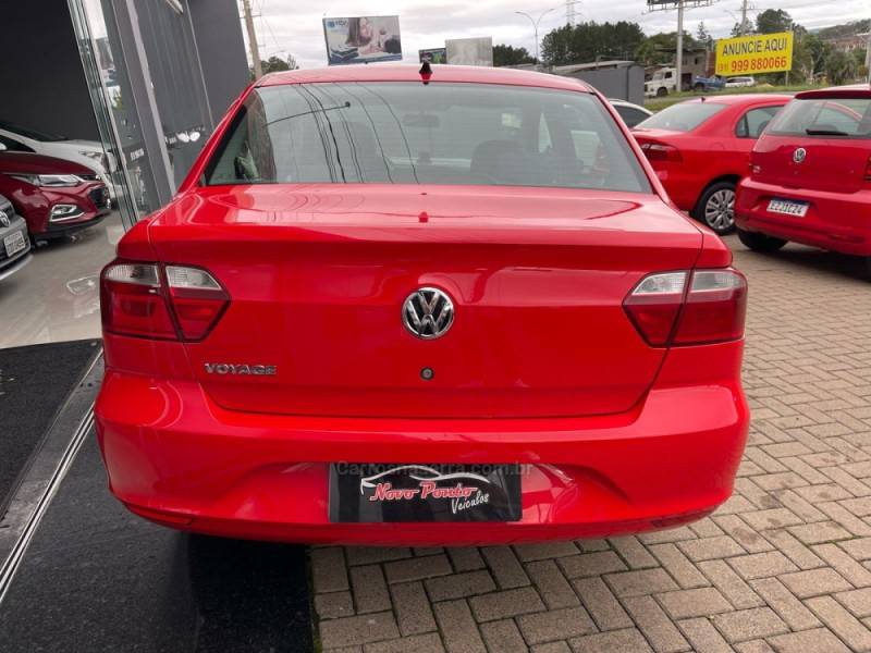 VOLKSWAGEN - VOYAGE - 2021/2021 - Vermelha - Sob Consulta